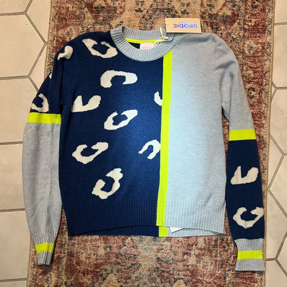 Brodie Cashmere. Size small.